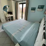 Πανσιόν Le Farfalle Palau
