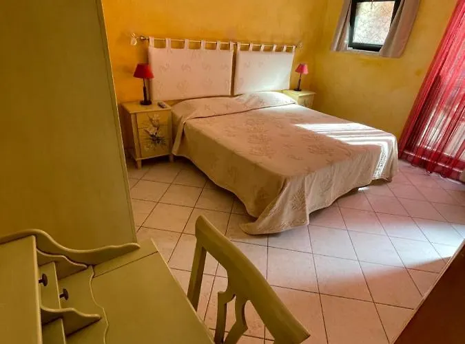 Konukevi Le Farfalle Palau