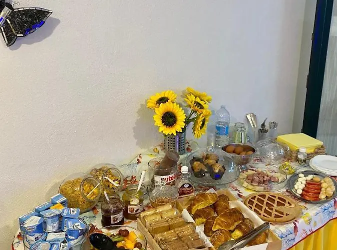 Konukevi Le Farfalle Palau